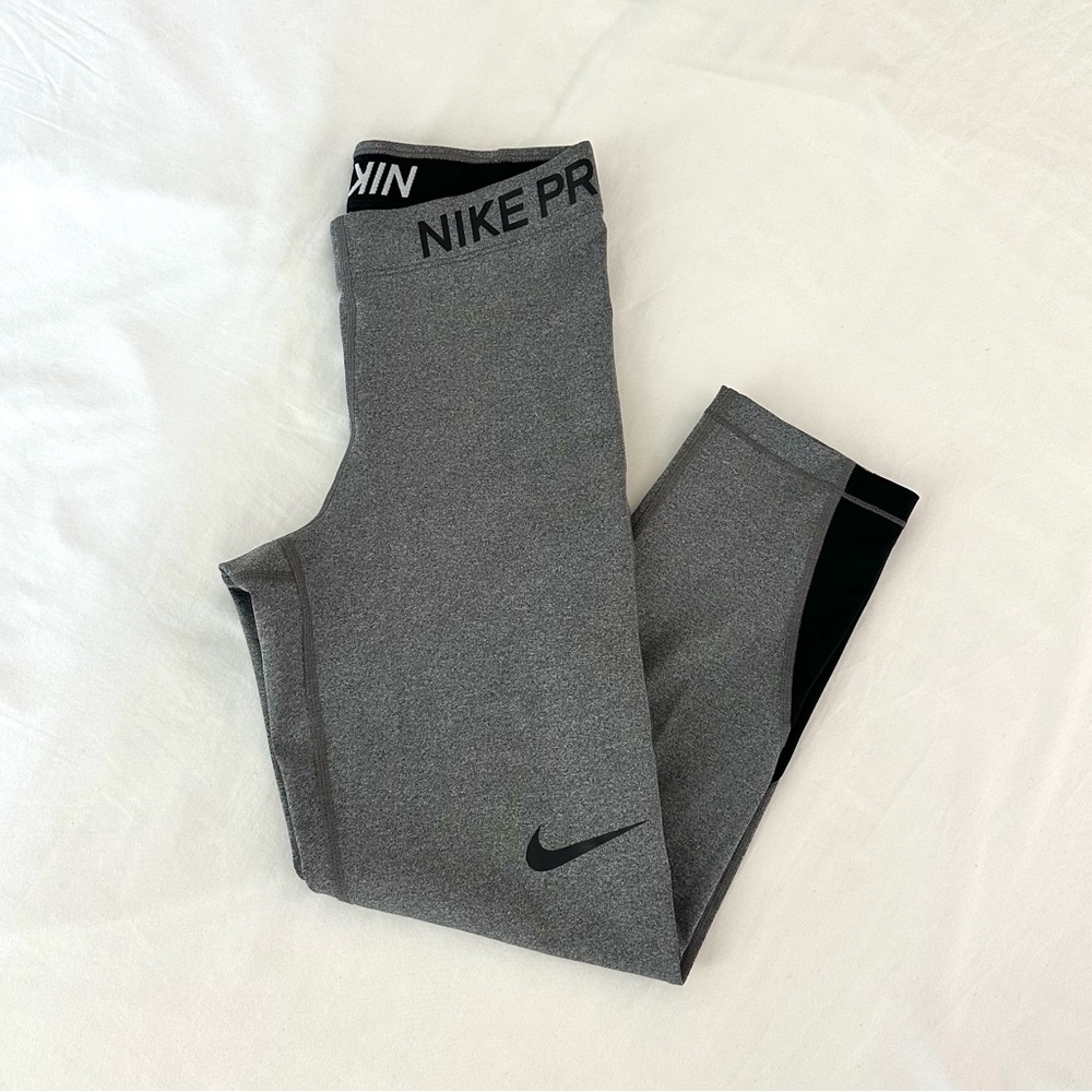 Pro Dri-FIT Capri Training Leggings